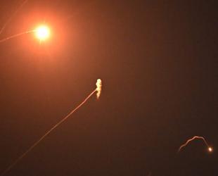 Russian attack kills two, wounds four in Kiev