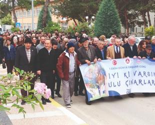 Nationwide marches mark older persons day in Türkiye