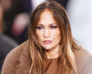 McCartney fires barb at paid celeb appearances