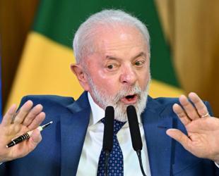 Lula, Bolsonaro trade scandal fire in final scramble for votes