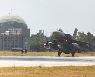 Taiwan receives its first US-made F-16V fighter jets