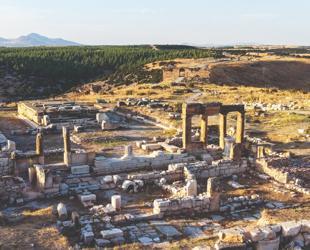 Ancient wall dating back 2,500 years unearthed at Blaundos