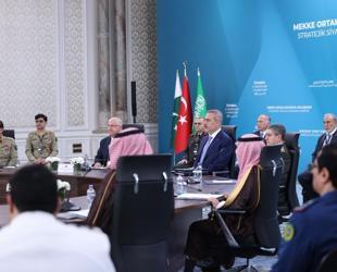 Türkiye, Mecca pact allies to discuss regional security in Riyadh