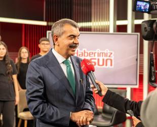 Minister Yusuf Tekin visits Demirören media high school