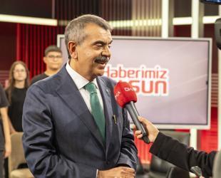 Minister Yusuf Tekin visits Demirören media high school