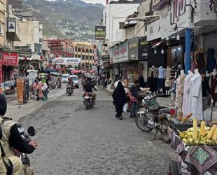 Tensions rise as Yemen army launches broad strikes against Houthis