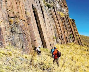 Basalt columns in eastern Türkiye emerge as new route for climbers