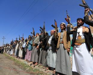Houthi attacks disrupt Saudi flights as allies weigh support