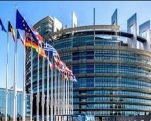 EU seeks budget deal with smaller plan