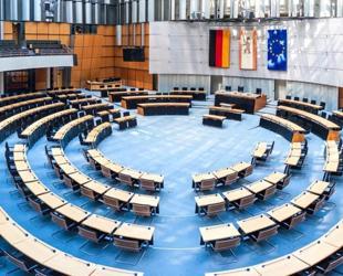 Berlin coalition talks to resume after antisemitism dispute