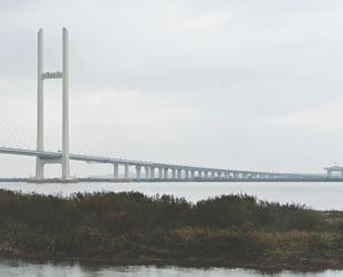 New four-lane bridge opens between China, North Korea