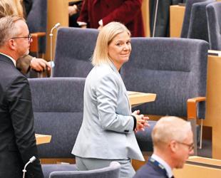 Sweden’s center-left leader loses PM vote