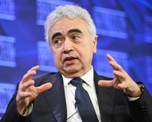 IEA chief sees little chance of oil market normalization next year