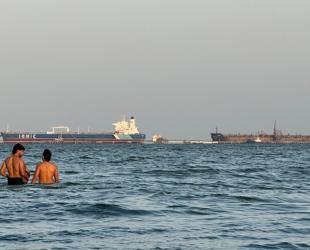 Saudi attacks lift oil as inflation fears weigh on gold