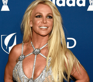 Britney Spears shoots down album rumors