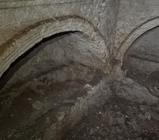 1,800-year-old burial chamber discovered