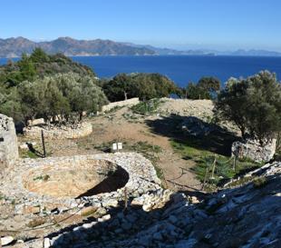 Silver necklace depicts Assyrian goddess