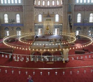 Special carpet for Selimiye Mosque