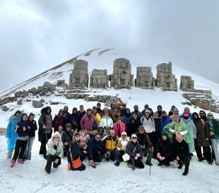Intl artists gather at Mount Nemrut