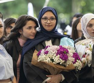 Miracle quake survivor graduates university