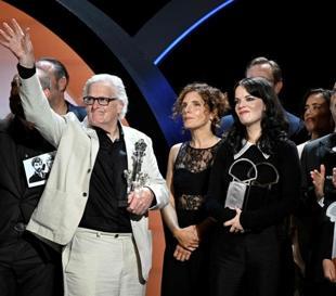 Mike Leigh wins top prize