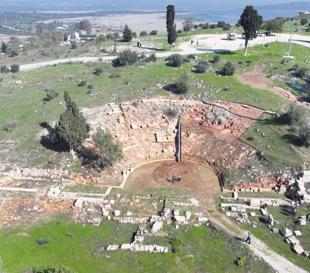 Tomb discovered at ancient theater
