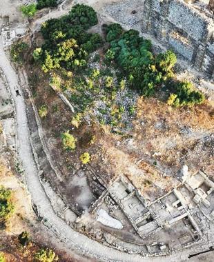 Theater street unearthed at Aspendos