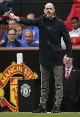 Ten Hag denies crisis after latest loss in troubled season