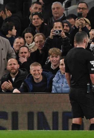 VAR controversies prompt calls for action in Premier League