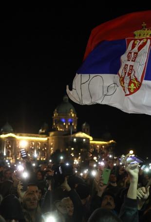 Russia says West trying to destabilise Serbia