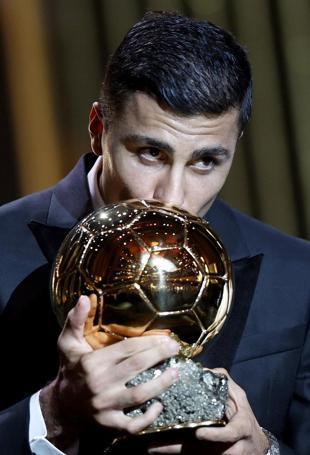 Rodri wins mens Ballon dOr as Real Madrid boycott