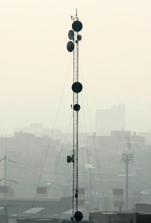 Students, employees told to stay home due to air pollution in Iran