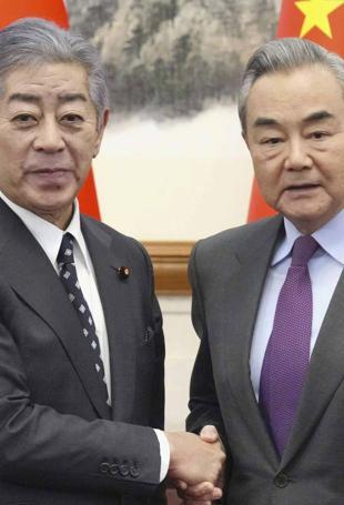 Japan FM raises serious concerns over China military activity