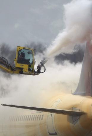 Delta Air Lines’ fourth-quarter earnings surpass estimates