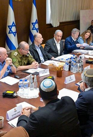 Israeli security cabinet approves Gaza deal: PM office