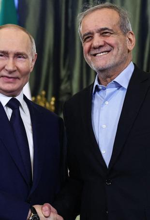 Russia, Iran harden military and trade ties in new pact