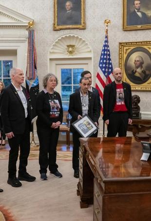 Hamas says Trumps DEAD threat to Gaza undermines ceasefire