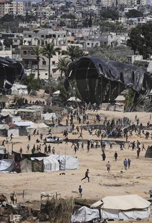 Trump sends envoy to inspect food distribution in Gaza