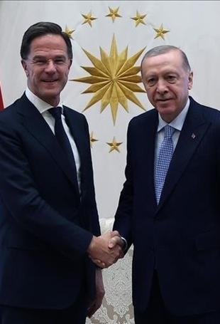 Erdoğan, NATO chief discuss process between Ukraine, Russia