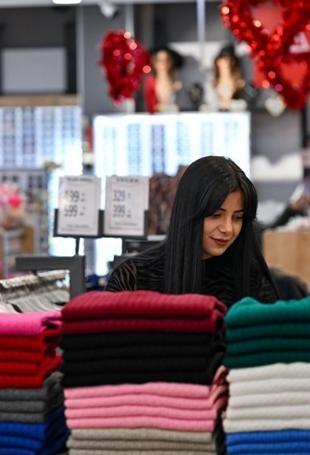 November sales to give big boost to e-commerce sector