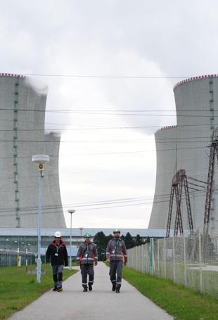 Czech Republic plans $19 bln nuclear expansion to double output