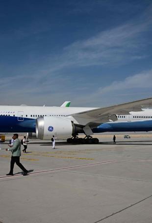 Emirates orders 65 more Boeing 777X planes despite delays