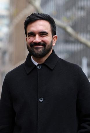 New Yorks incoming leftist mayor to face off with Trump