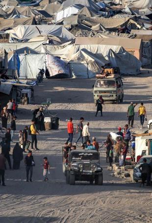 Israel says to allow Gazans to exit to Egypt in coming days