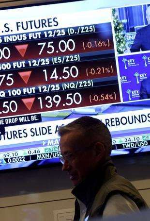 Divided Fed set for contentious interest rate meeting