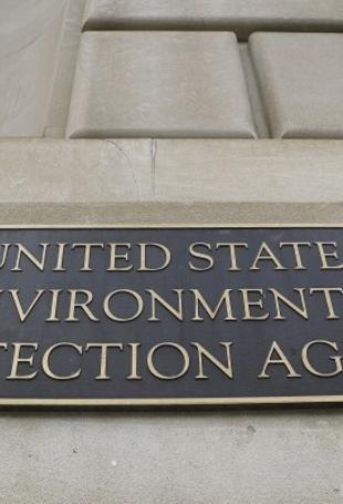 US agency wipes climate change facts from website: reports