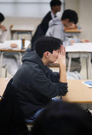 South Korea exam chief quits over complaints of too-hard tests