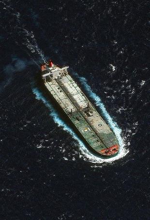 Trump orders blockade of sanctioned Venezuela oil tankers