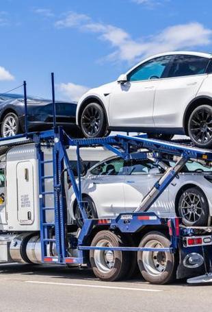 US probing difficulty unlocking Tesla doors after accidents