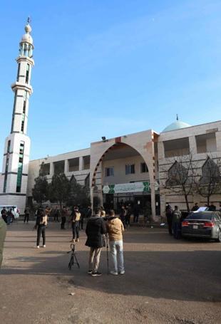 Deadly blast hits mosque in Alawite area of Syrias Homs